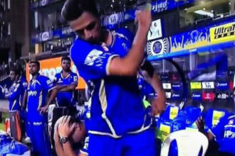 IPL: When Rahul Dravid lost his cool and slammed his cap on ground after Aditya Tare saved MI आईपीएल में एक यादगार पल