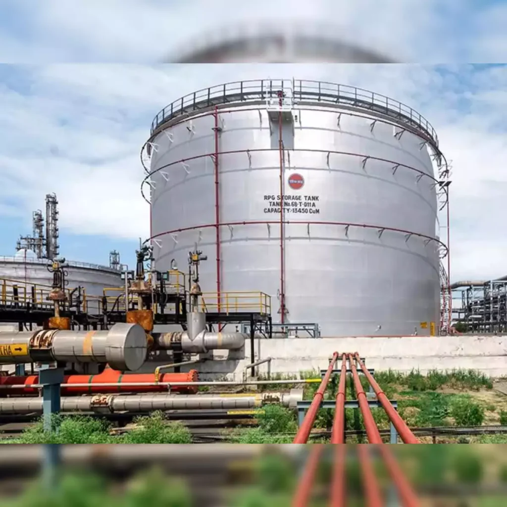 Discovery of Crude Oil Reserves in Uttar Pradesh: संभावनाएं और चुनौतियां