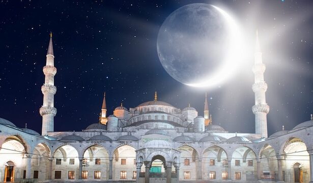 "Eid-ul-Fitr 2025 Date in India, Saudi Arabia & UK: Will There Be a Moon Sighting Controversy?