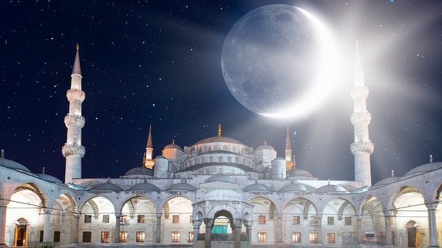 "Eid-ul-Fitr 2025 Date in India, Saudi Arabia & UK: Will There Be a Moon Sighting Controversy?